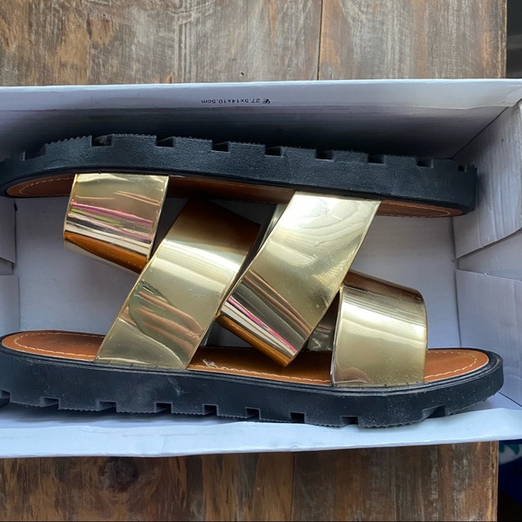 New metallic gold Electric Karma Grove Gold Slide Sandals - Picture 2 of 6